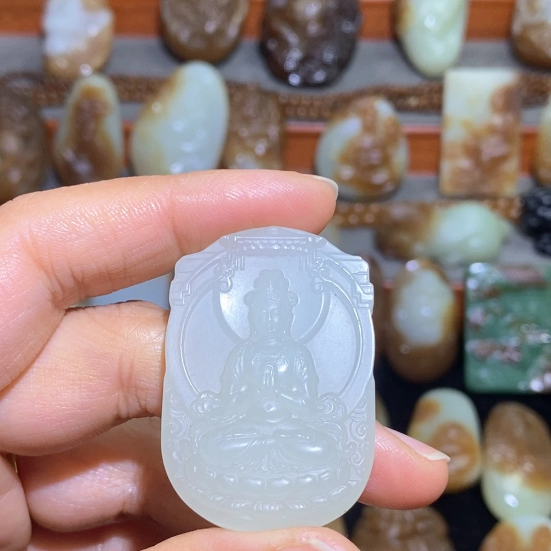 颈饰未镶嵌和田玉自在观音