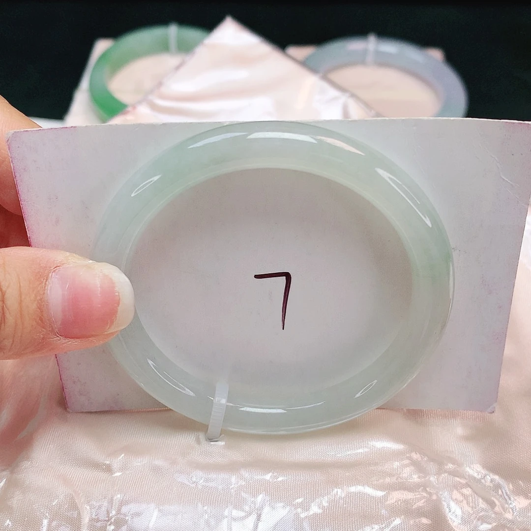 翡翠未镶嵌手镯圆条52.1