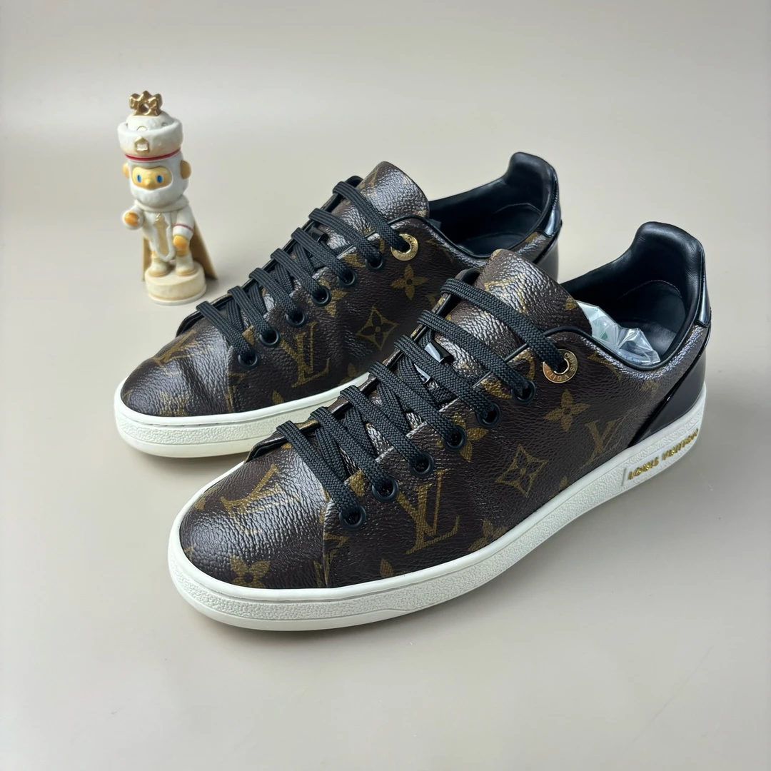 99新 LouisVuitton/路易威登 棕色老花满印系带休闲鞋36码YLP3197