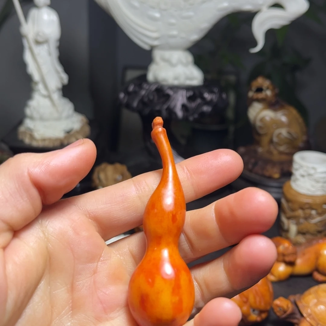 鹿骨把件鹿角雕刻葫芦工艺