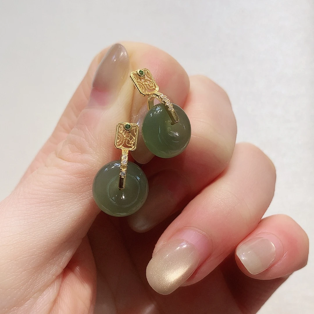 和田玉银S925镶嵌耳饰