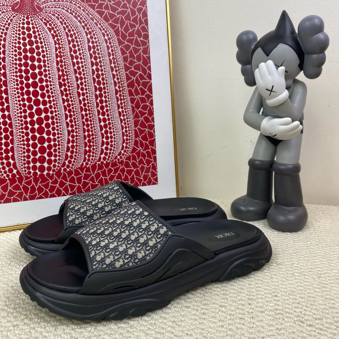 99新 DIOR/迪奥 2515/DIOR印花时尚凉拖/44码