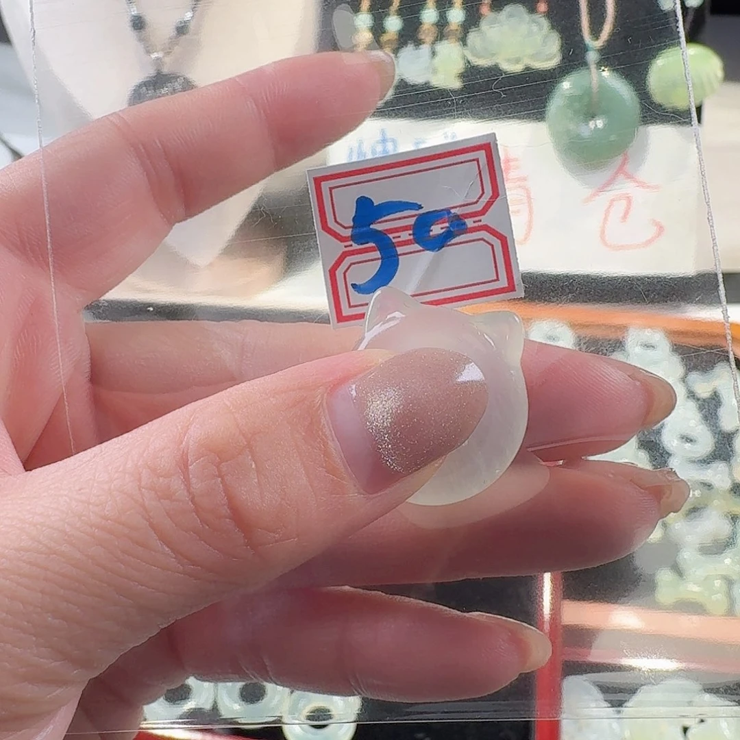 蛇纹石玉颈饰合金精美礼品