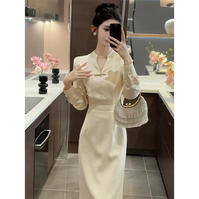 新中式国风长袖连衣裙2025早秋新款女装修身显瘦高级感气质长裙子