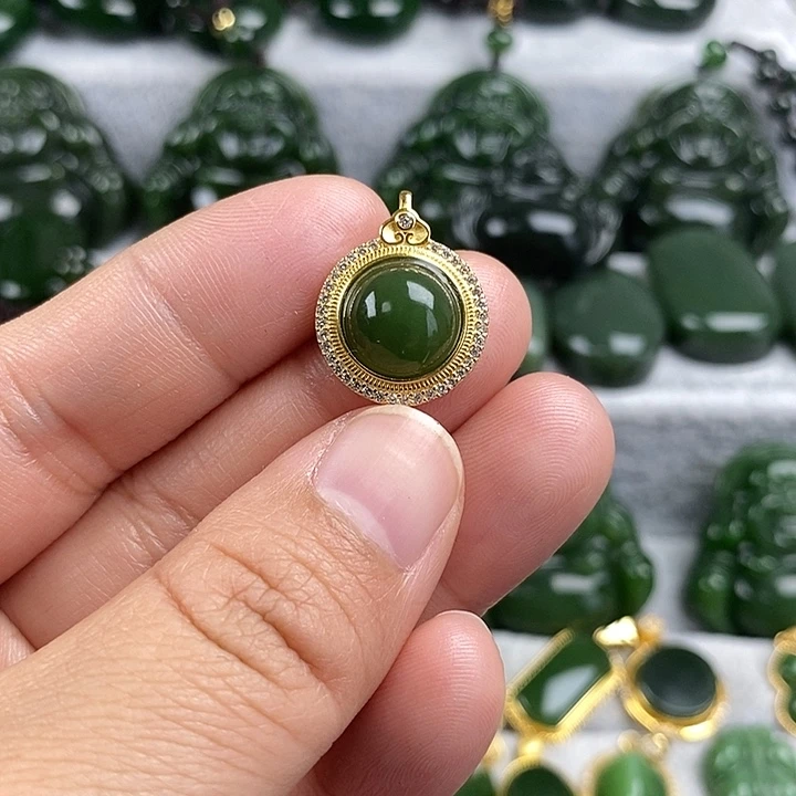 和田玉（碧玉）未镶嵌颈饰