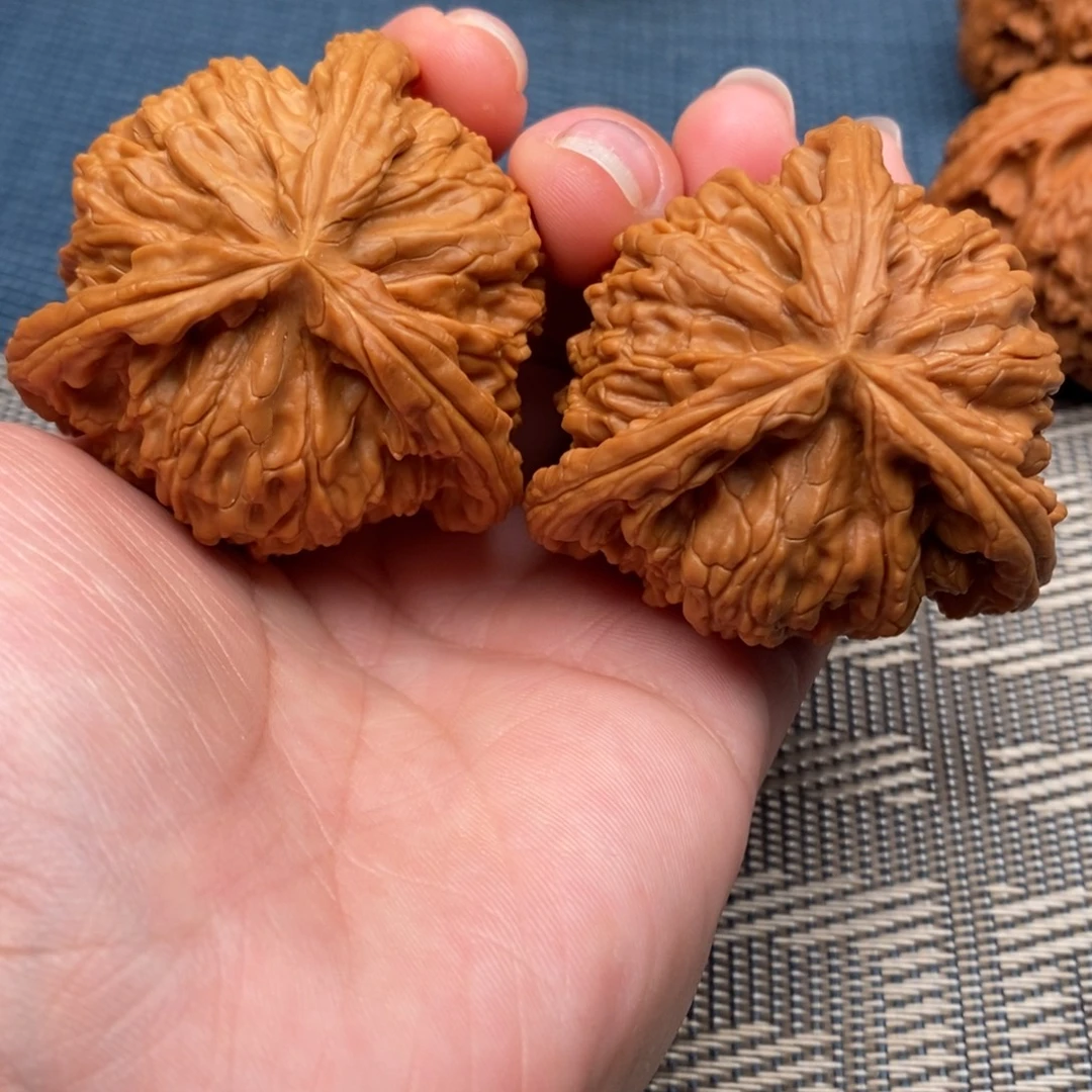 西***子吊坠文玩核桃三棱