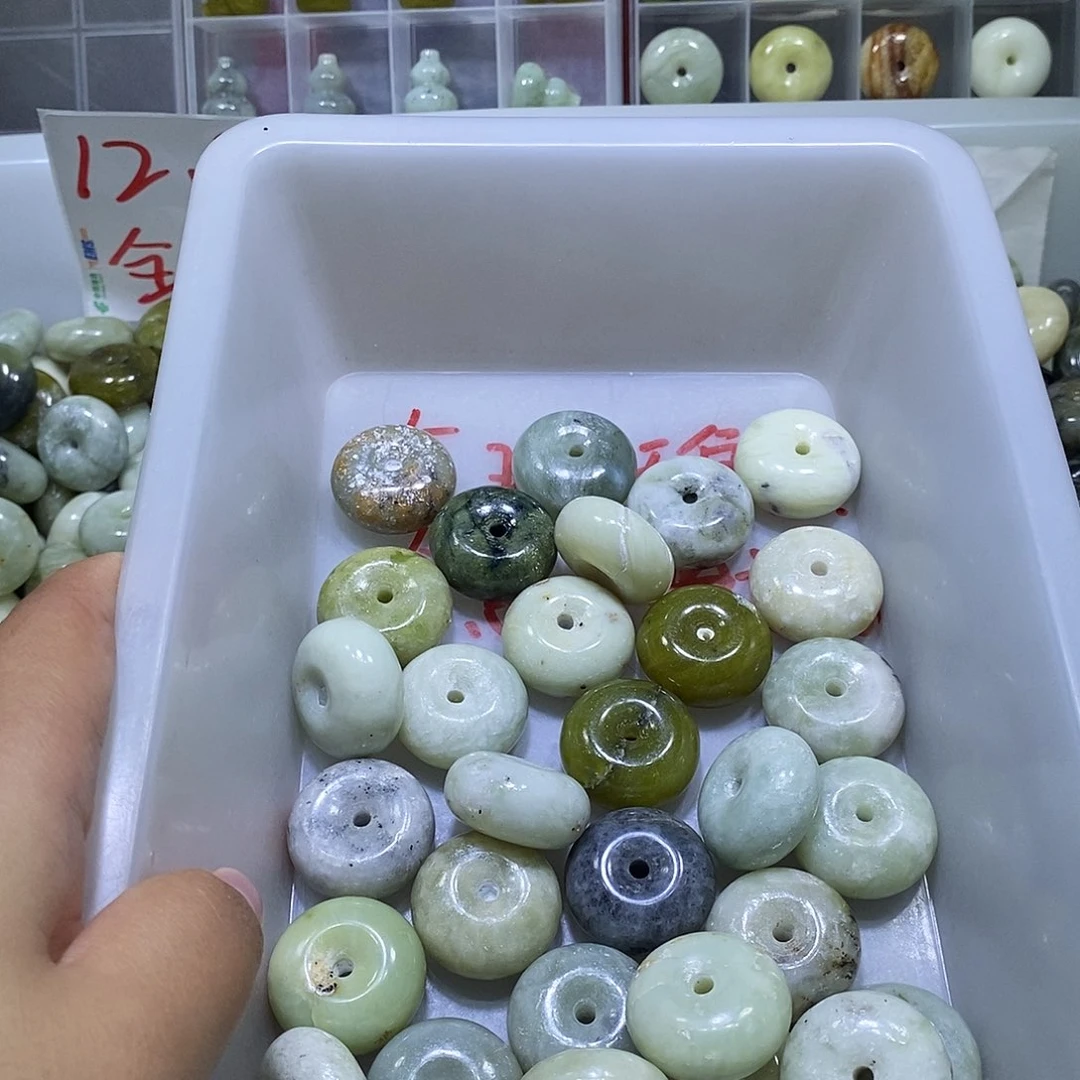 合金蛇纹石玉颈饰243