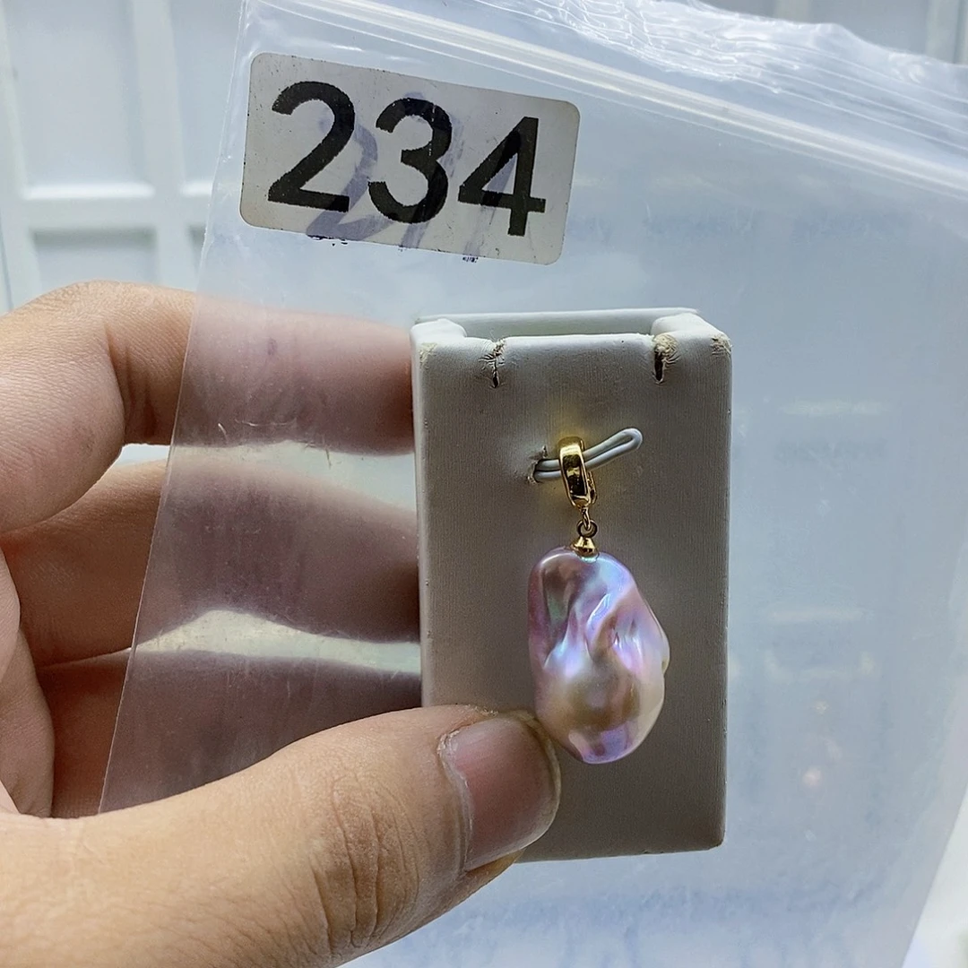 淡水珍珠合金颈饰