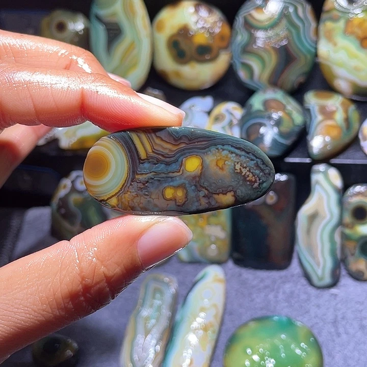 玛瑙/玉髓珠宝奇石未镶嵌