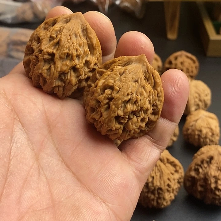 核桃文玩核桃，麦穗虎头