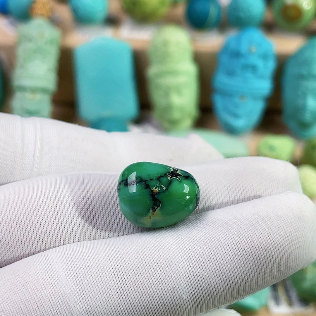 小***姐绿松石未镶嵌珠宝奇石