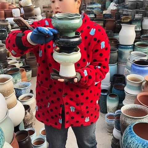 口14高15瑕疵盆子。