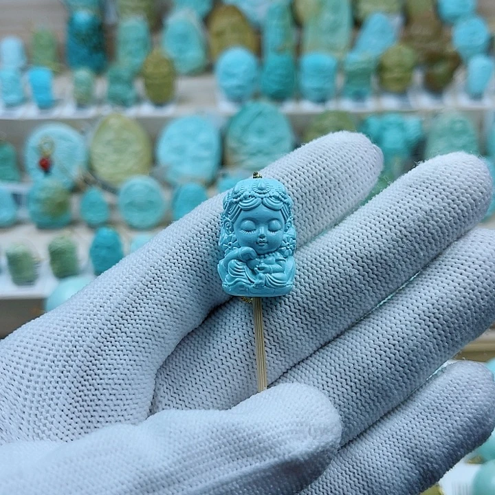 绿松石未镶嵌珠宝奇石