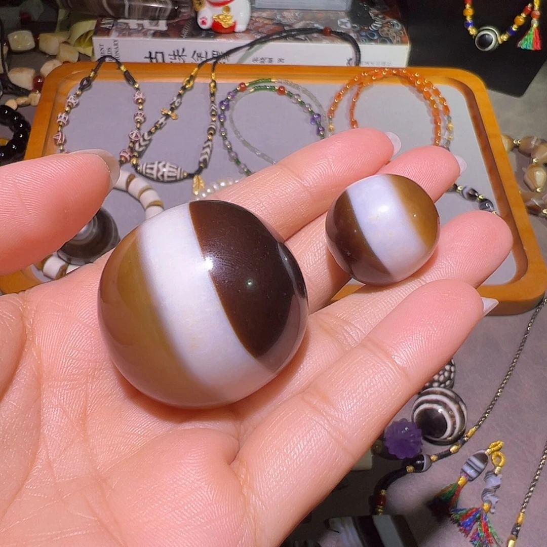 丹***龙玛瑙/玉髓未镶嵌珠宝半成品