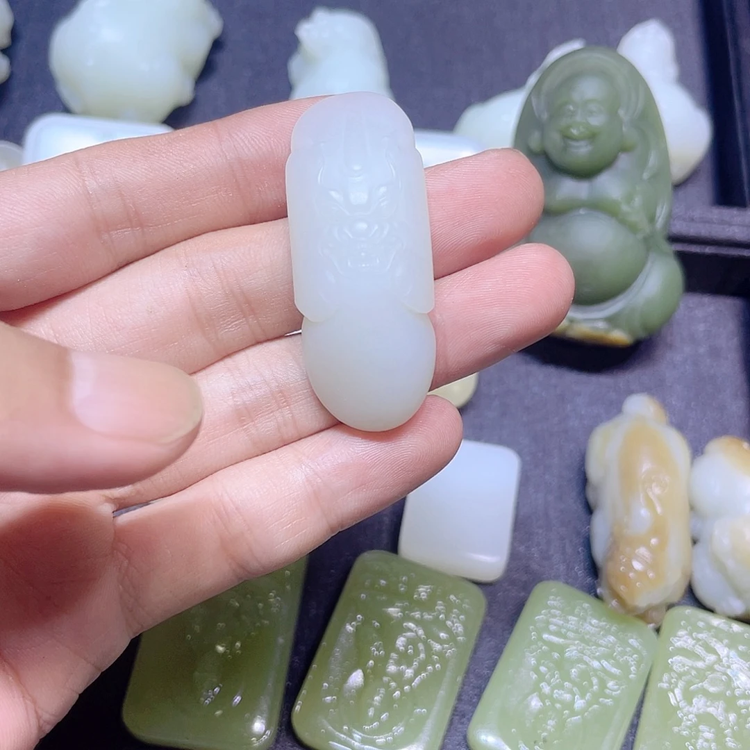 未镶嵌和田玉（白玉）挂件