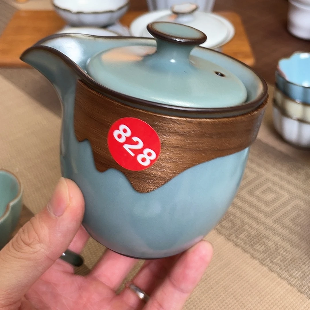 瓷片小微瑕。。。。。。。。。。。。。