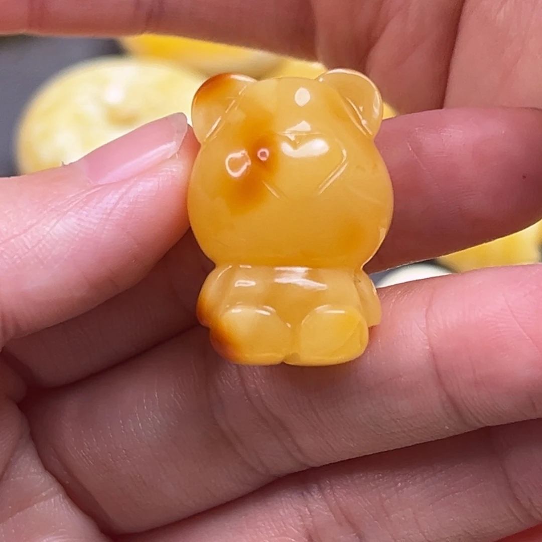 琥珀裸石未镶嵌没**柴小熊
