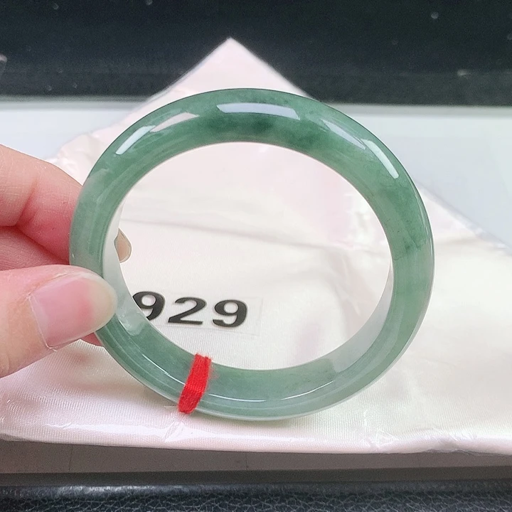翡翠未镶嵌手镯929