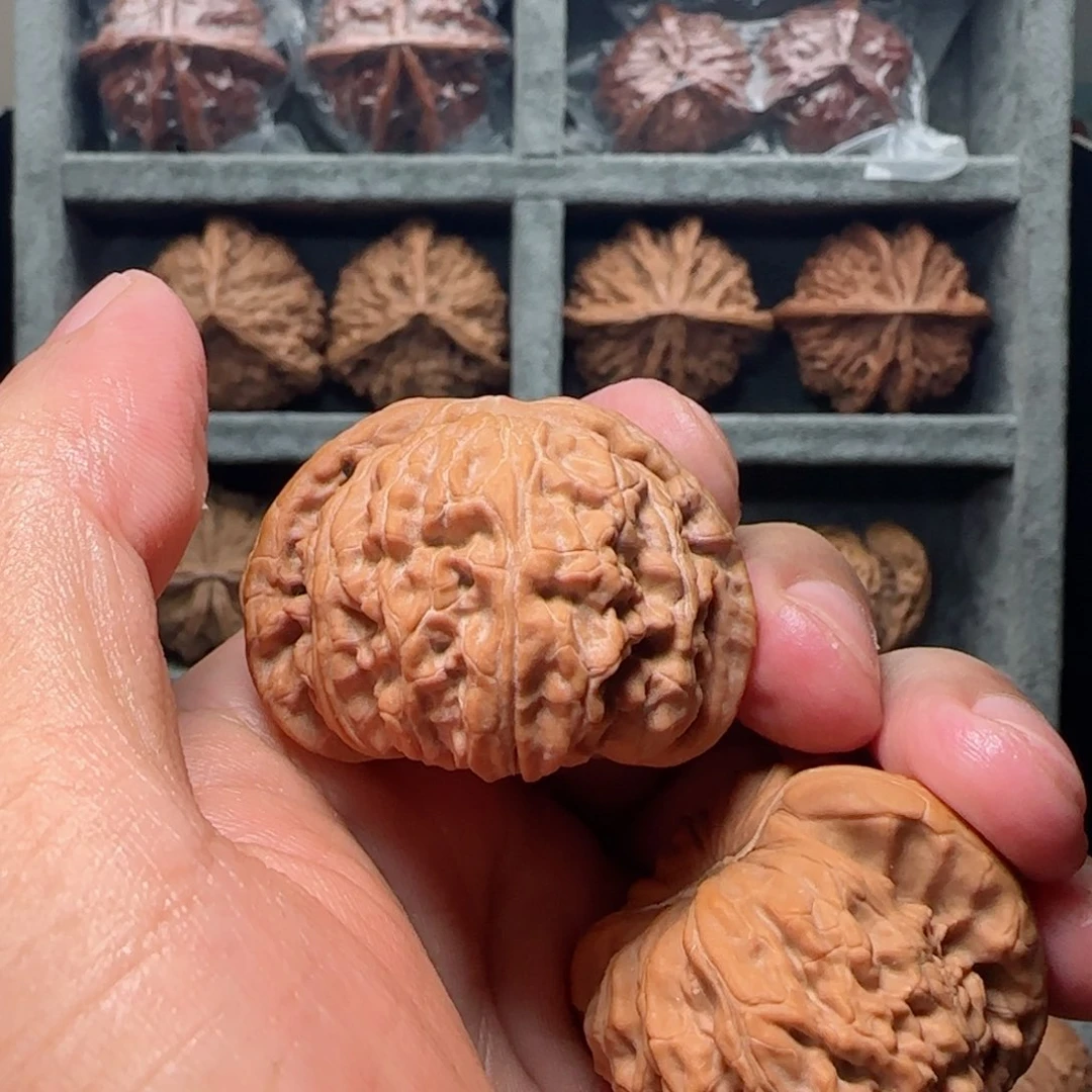 【闪购商品】文玩核桃吊坠?****?白狮子