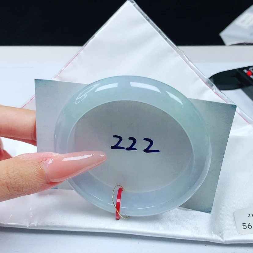 【闪购商品】翡翠手镯未镶嵌56.2圈