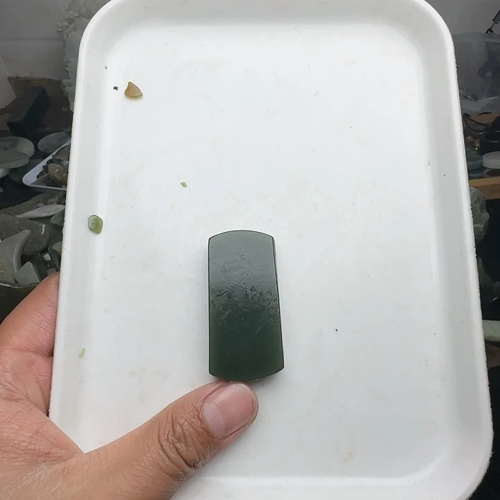 青***菜和田玉（糖玉）未镶嵌珠宝半成品