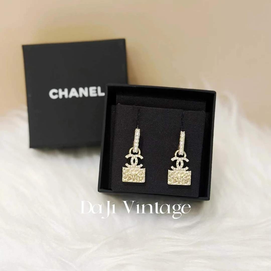 99新 Chanel/香奈儿 大吉中古/香奈儿双c镶钻包包耳钉