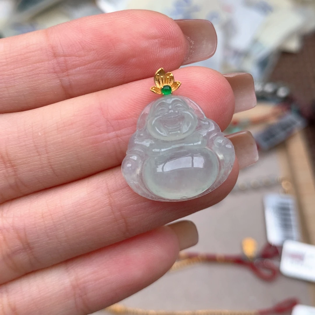 18K金镶嵌挂件翡翠