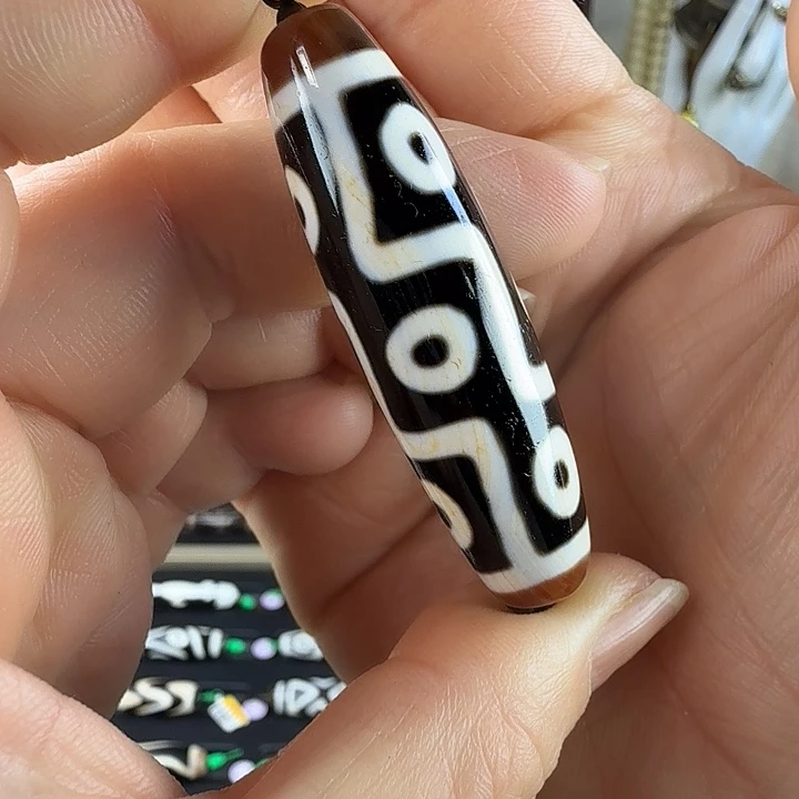 邵***瀛玛瑙/玉髓合金颈饰