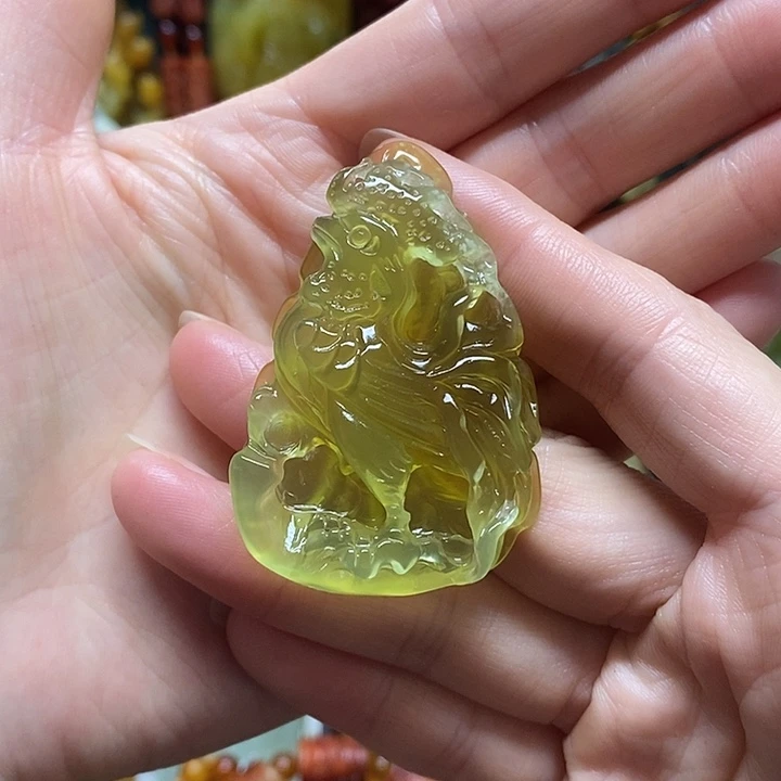 岫玉未镶嵌吊坠(赠链)