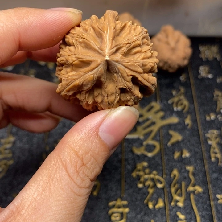超***生文玩核桃吊坠文玩核桃异形单只