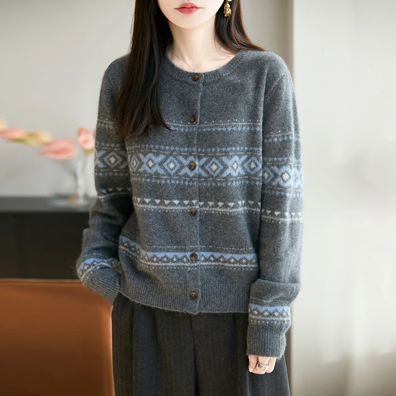 品牌女装正品秋冬新款复古提花圆领女士毛针织开衫宽松百搭上衣