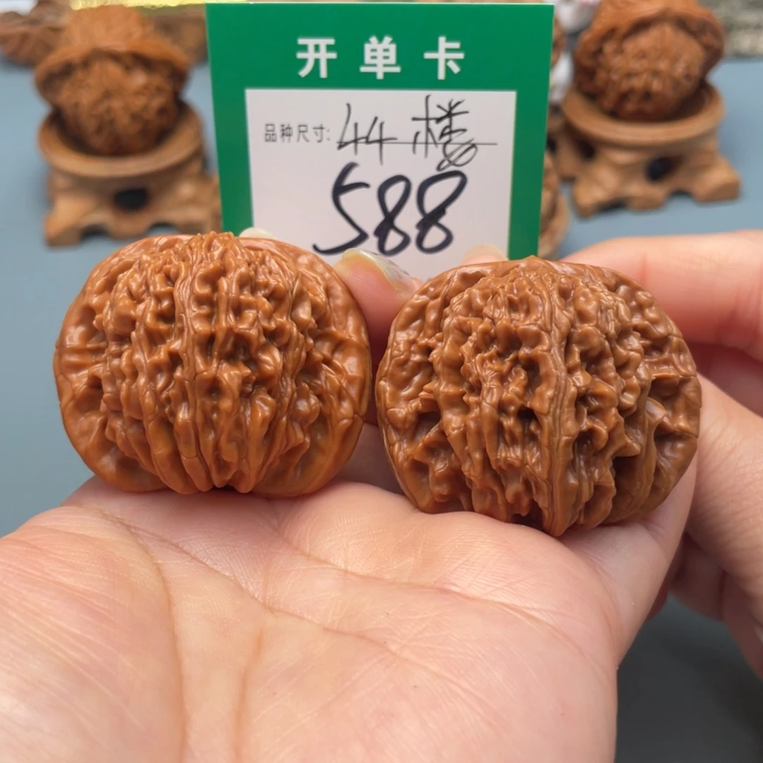 吊坠桃核文玩核桃