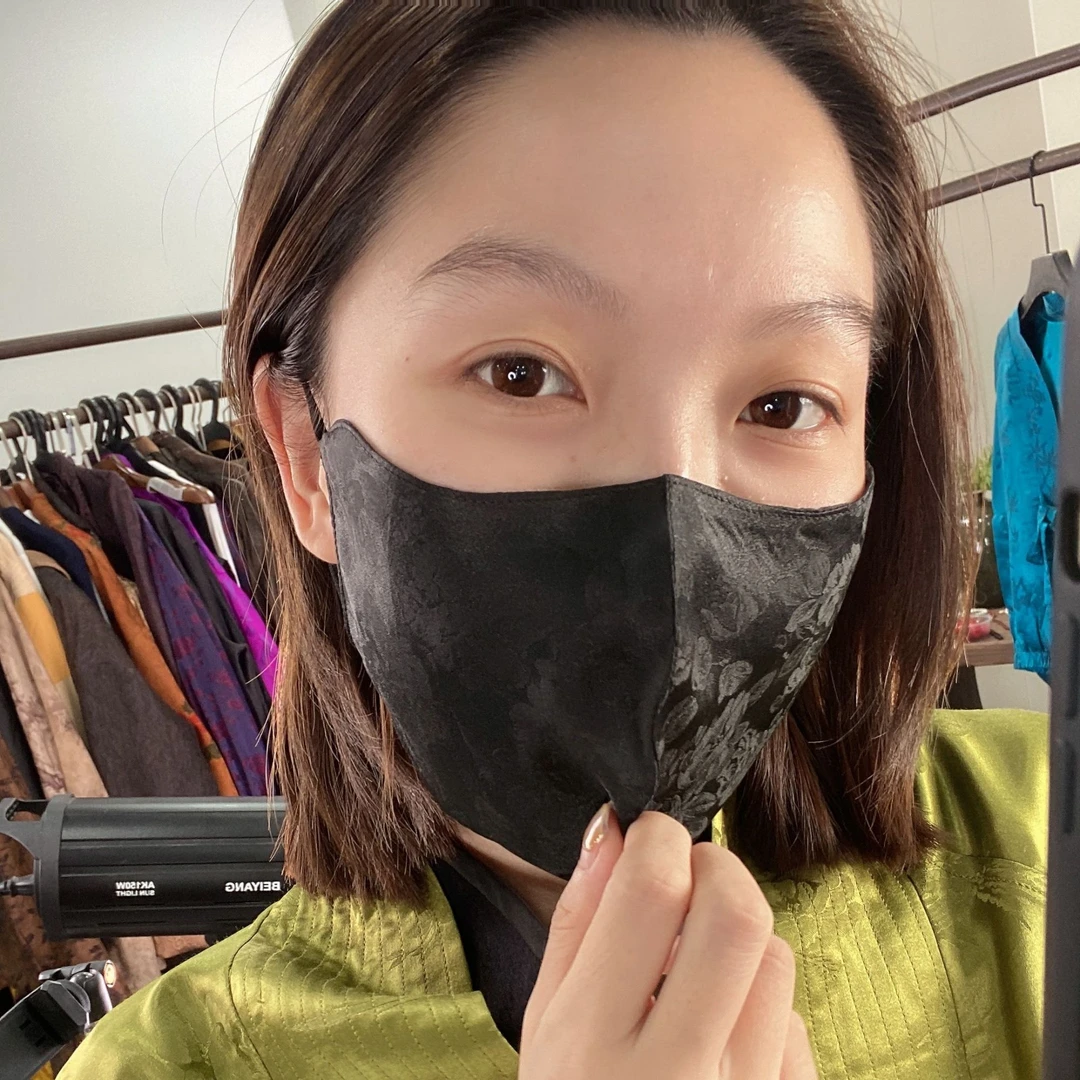 黑底随机花香云纱面罩GZ0208