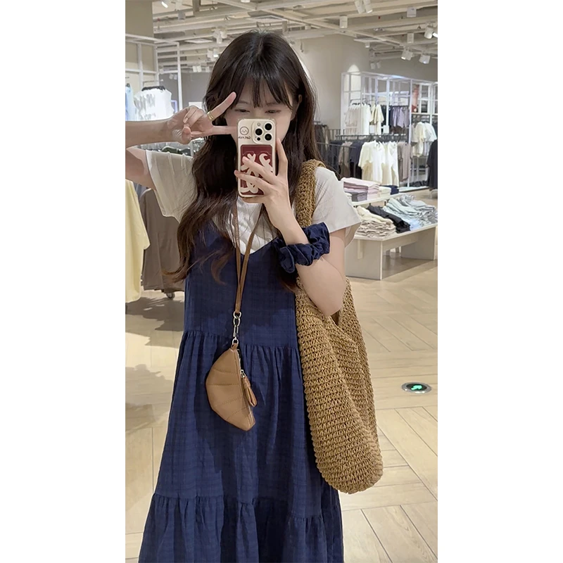 【陈仔】【海盐棒冰】巨显白V领格子吊带裙宽松显瘦可调节肩带连衣裙