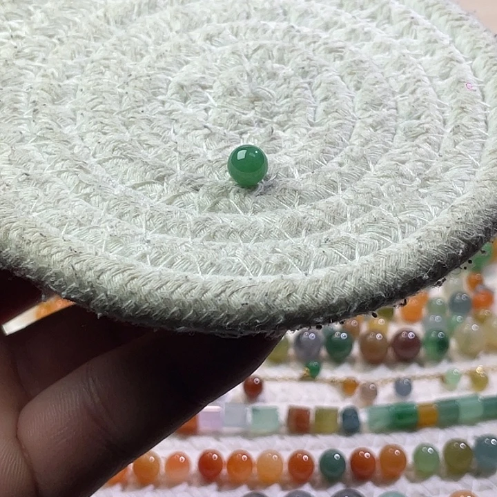 翡翠散珠未镶嵌定制翡翠卡7