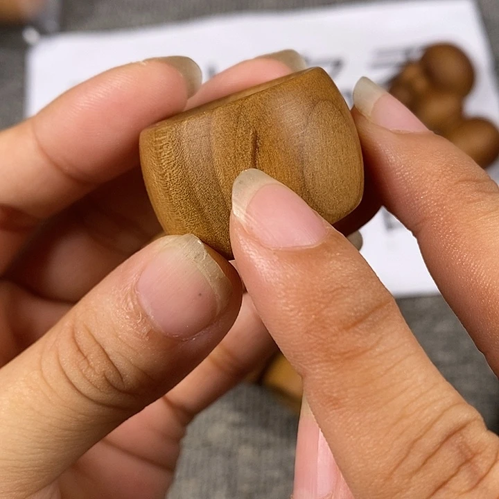 檀香木手串/手链老山檀香黑肉扳指内径2.2