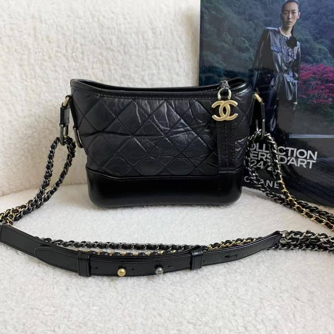 99新 Chanel/香奈儿 壹臻/黑金牛流浪小号 24开 97700256