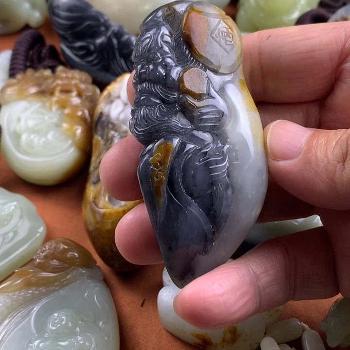 未镶嵌和田玉挂件