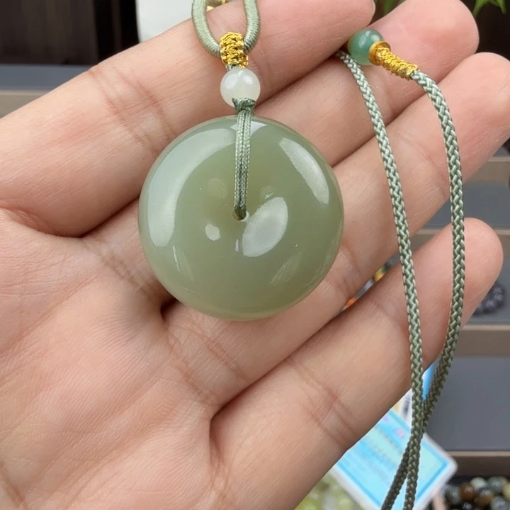 和田玉未镶嵌颈饰和田玉极冰晴平安扣30