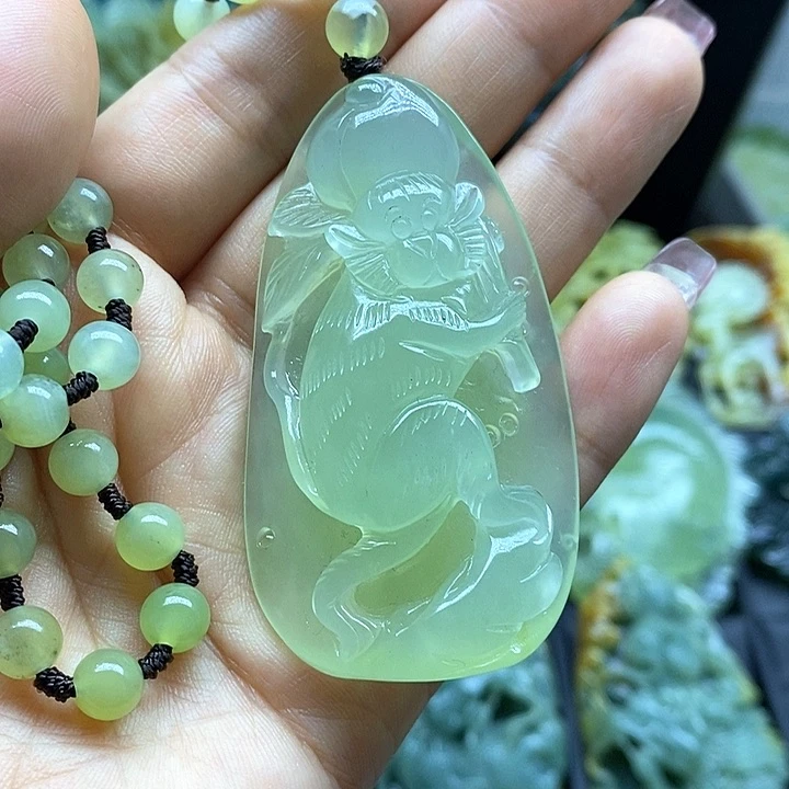 蛇纹石玉未镶嵌挂件