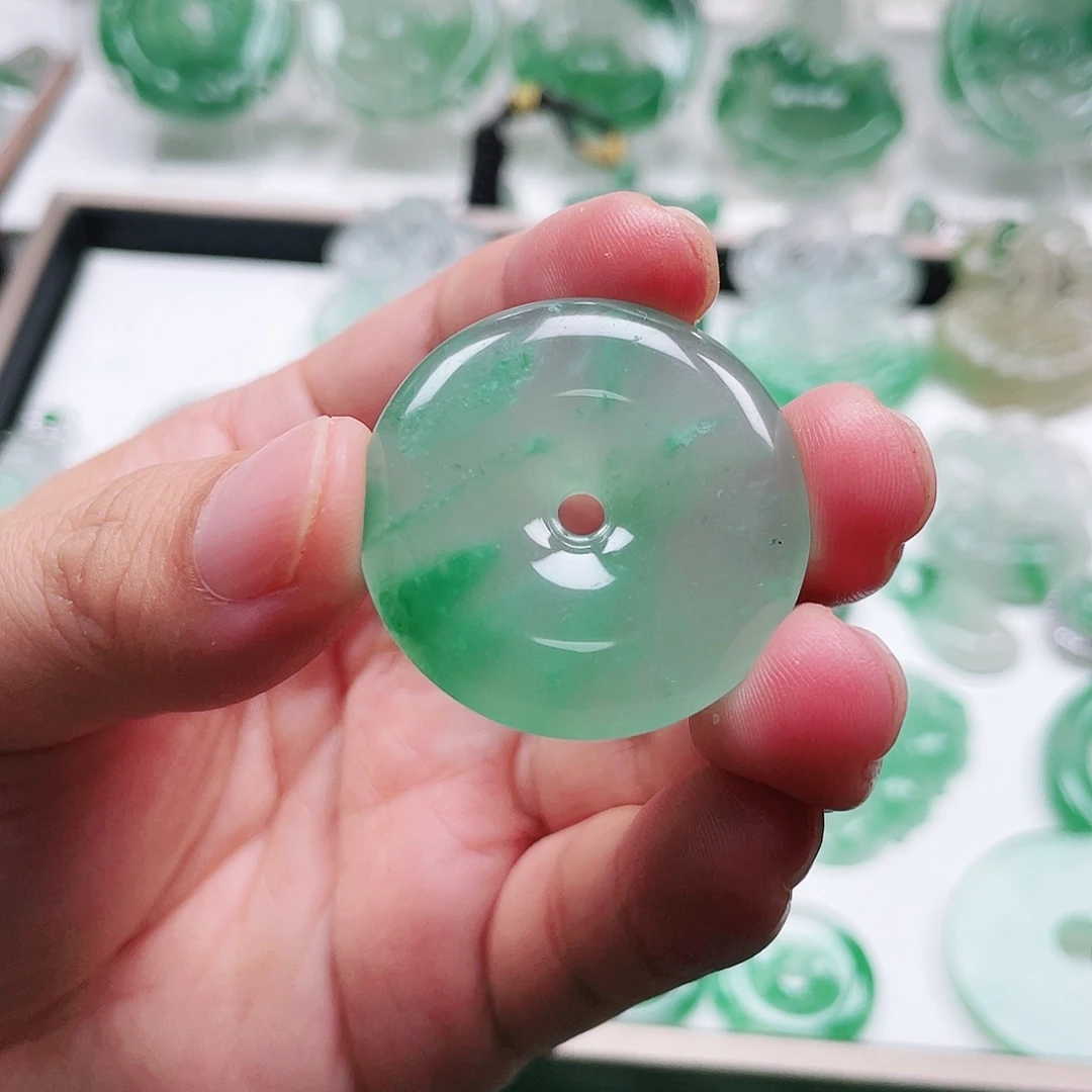 石英质玉（非洲翠）未镶嵌吊坠(不含链)