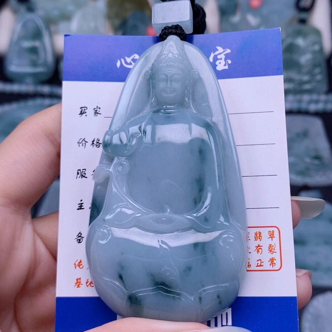 翡翠未镶嵌颈饰素衣