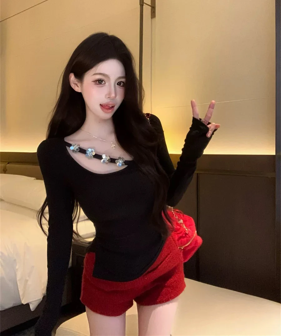 设计感花朵露锁骨打底长袖T恤甜辣性感百搭修身显瘦套头上衣