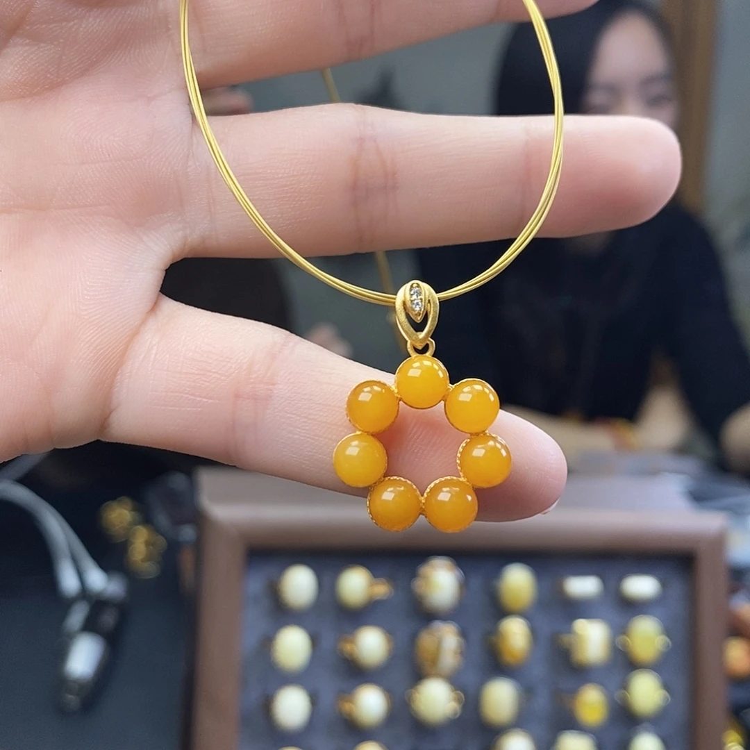 琥珀未镶嵌裸石成品