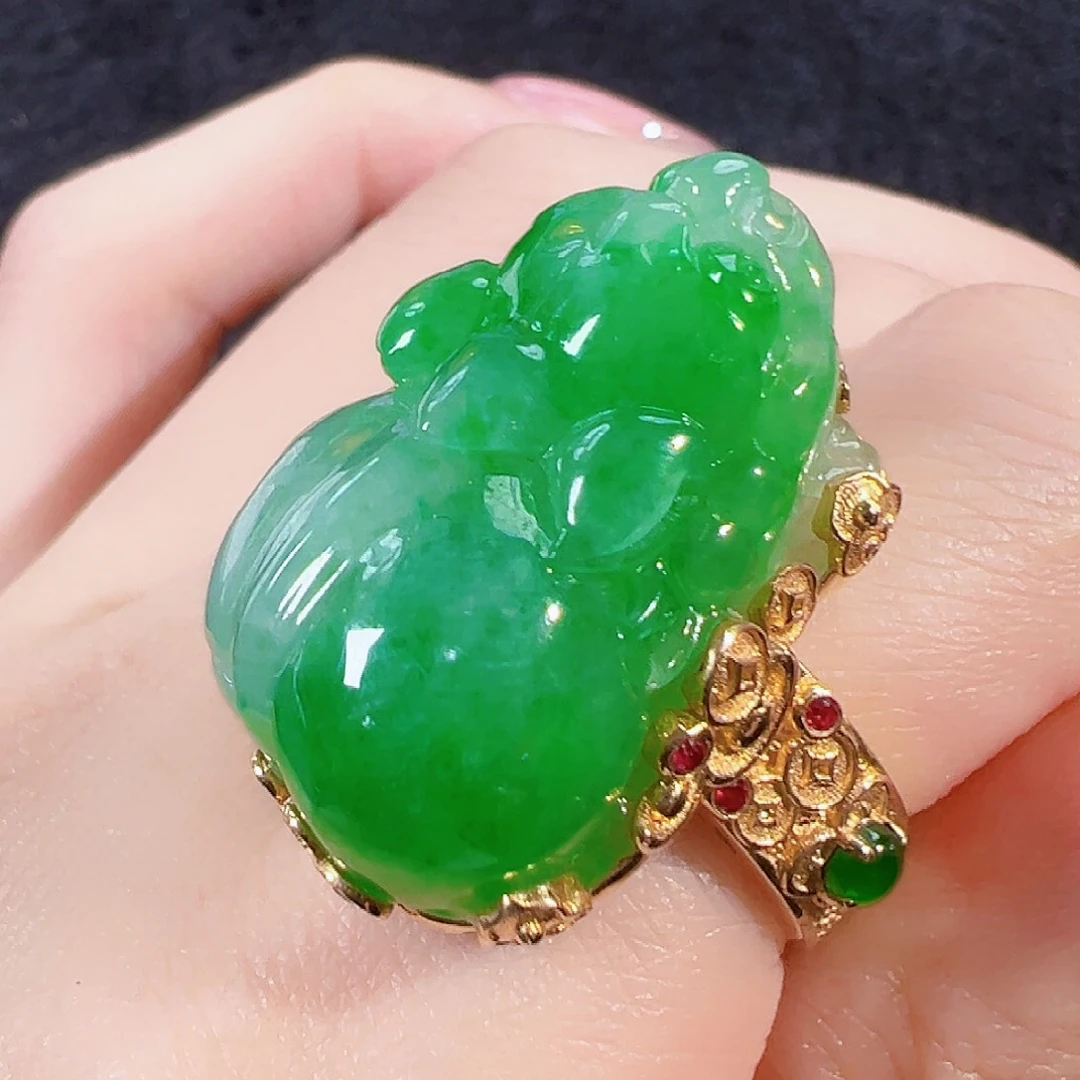 翡翠戒指18K金镶嵌晨***姐签收后24小时鉴赏期