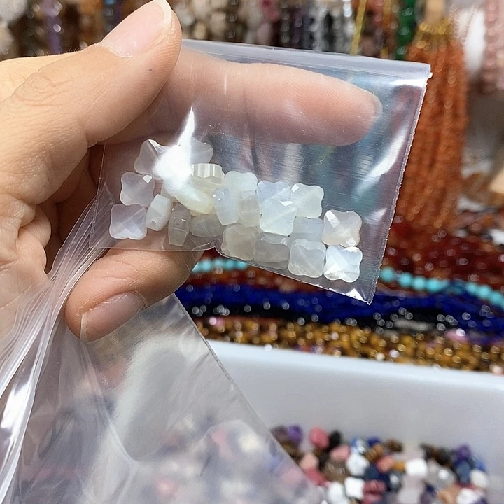 洁***儿玛瑙/玉髓未镶嵌珠宝半成品