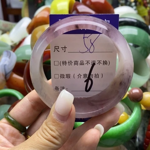 未镶嵌手镯石英质玉