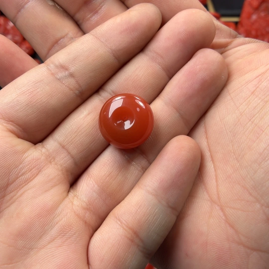 传***哥南红玛瑙未镶嵌挂件