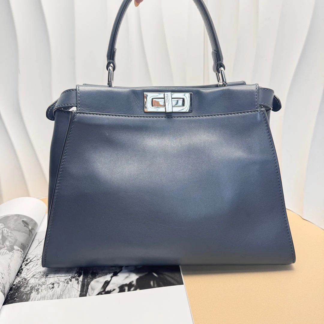 95新 FENDI/芬迪 peekboo无肩带高价款/7660