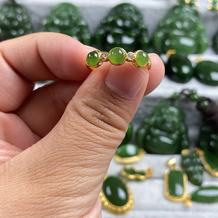 和田玉（碧玉）未镶嵌颈饰